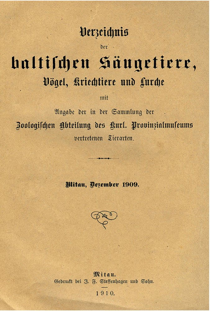 KPM glabātāja Ādolfa Karlhofa 1910. gadā publicētā muzeja krājumā esošo mugurkaulnieku sugu/pasugu saraksta vāks. No R. Matroža bibliotēkas.